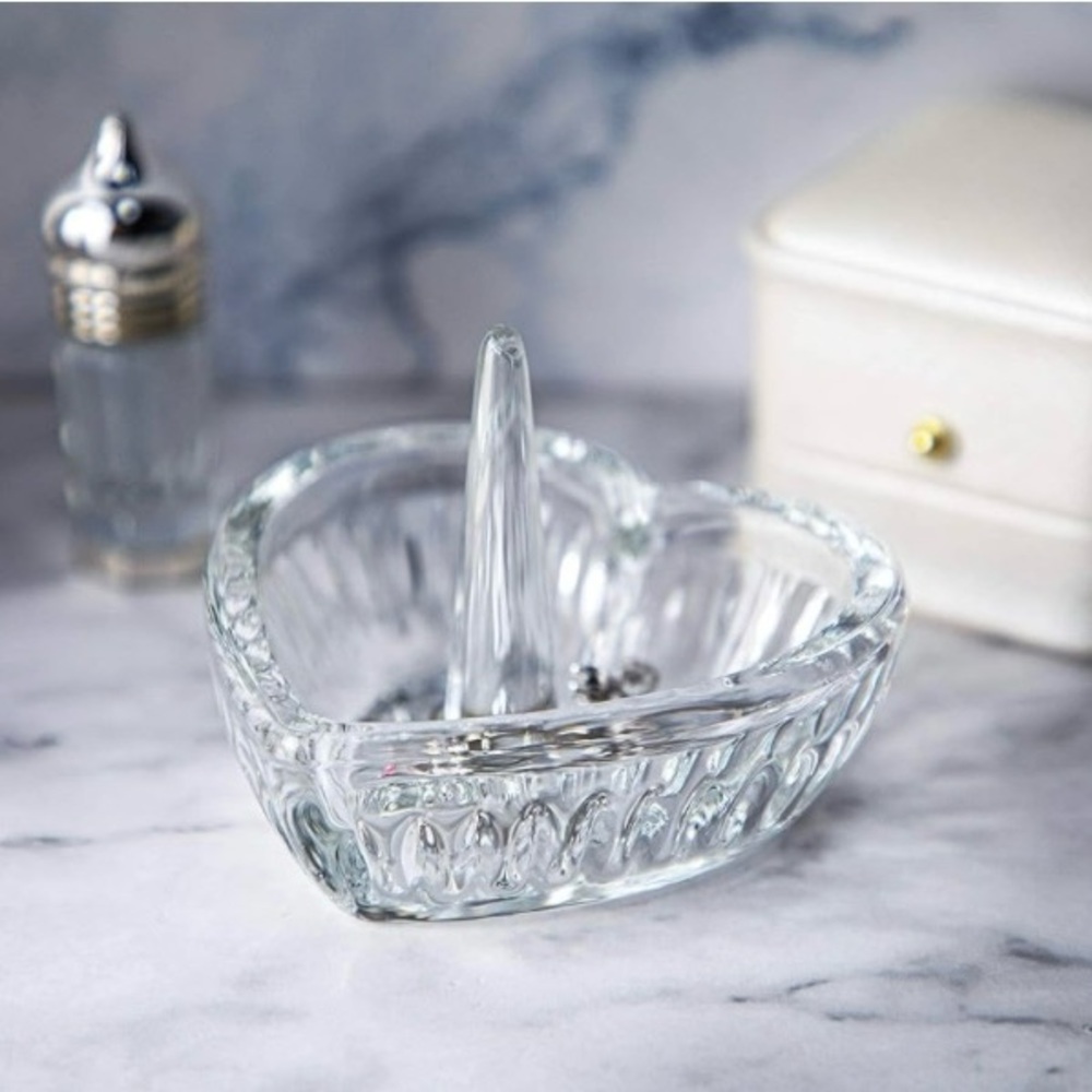 Hyaline & Dora VTG Victorian Style Crystal Heart Ring Jewelry Organizer NWT OS